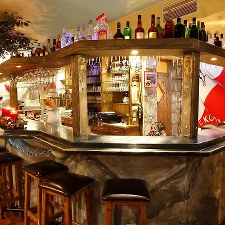 Warsteinerhof By Centro Comfort Otel 3*