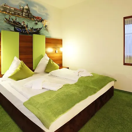Otel Warsteinerhof By Centro Comfort 3*