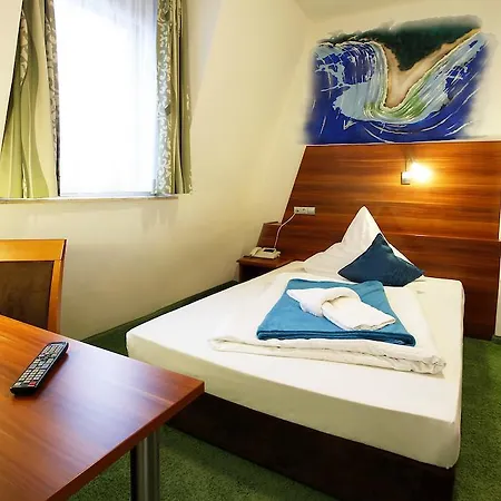 Otel Warsteinerhof By Centro Comfort