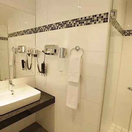 Warsteinerhof By Centro Comfort 3* Кёльн
